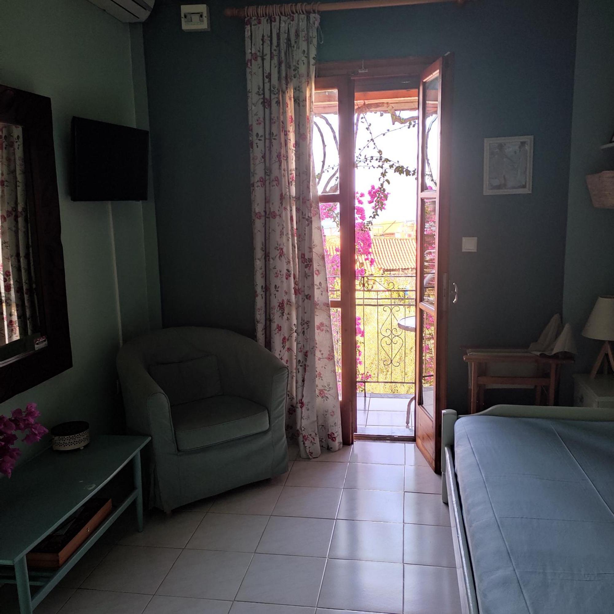Iliolithos Rooms Kardamyli Exteriér fotografie