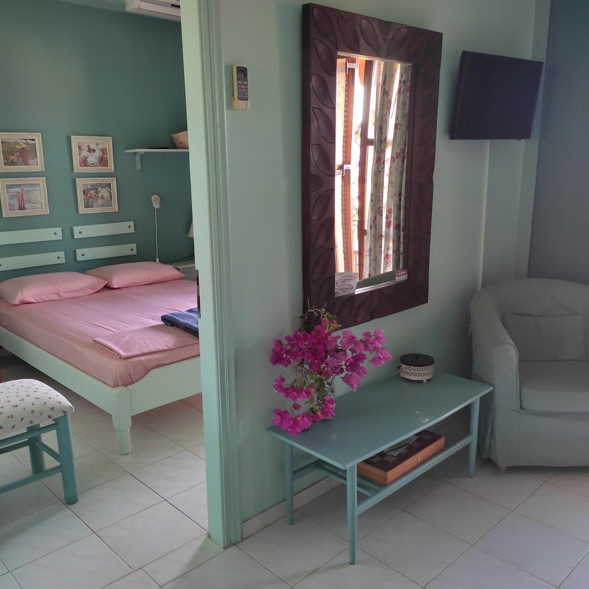 Iliolithos Rooms Kardamyli Exteriér fotografie